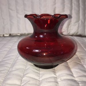 Anchor Hocking  royal ruby crimped  3 1/2 in. bud vase Depression glass from USA
